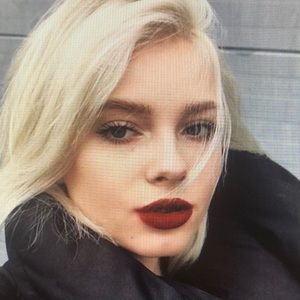 Meet your Posher, Beverly